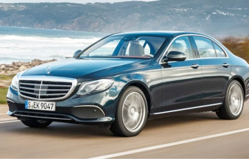 Mercedes откладывает полный переход на электромобили до 2030-х